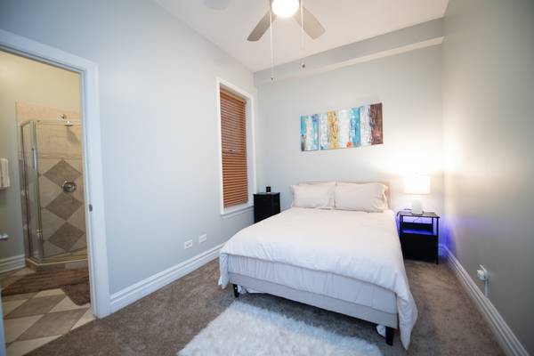4852 S Prairie AVE #1B, Chicago, IL 60615