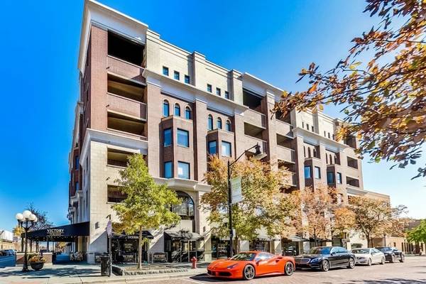110 S Marion ST #201, Oak Park, IL 60302