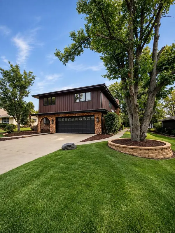 725 N Birchwood RD, Frankfort, IL 60423
