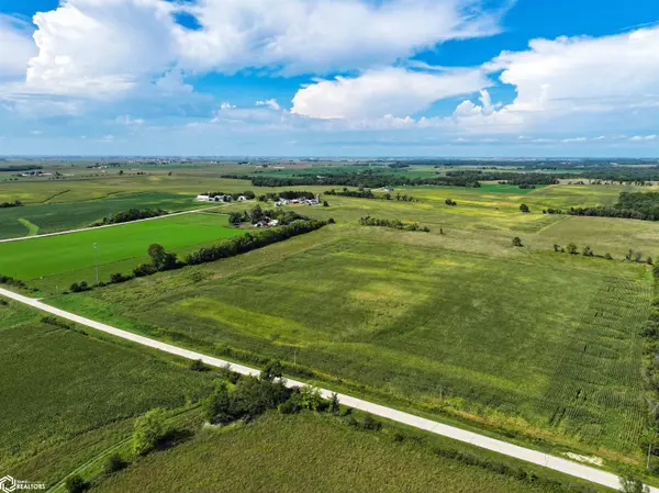 110th AVE, Dundee, IA 52038
