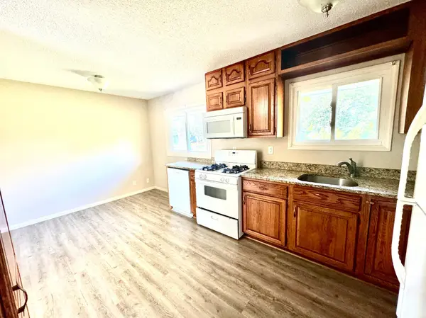 2001 Yellowstone TRL, Brooklyn Park, MN 55444