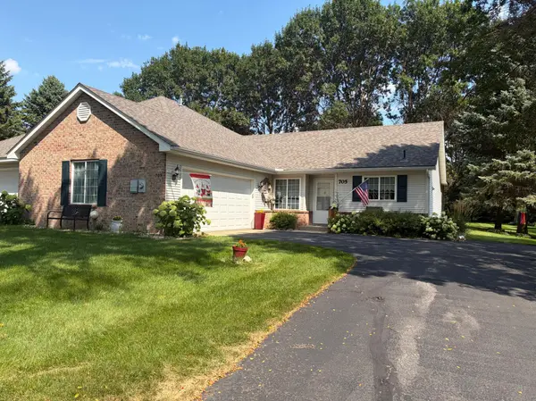 705 24th ST SE, Willmar, MN 56201