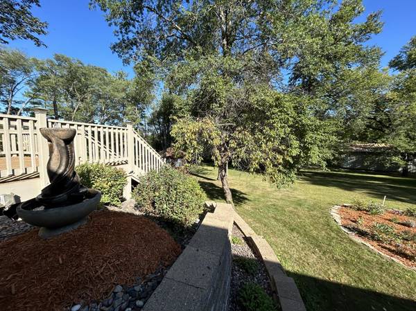 2010 Merrihills DR SW, Rochester, MN 55902