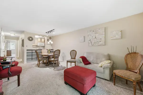 12822 Nicollet AVE #201, Burnsville, MN 55337