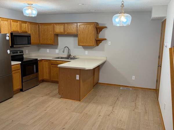 2336 Affirmed DR, Shakopee, MN 55379