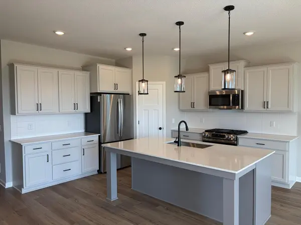 8208 Haywood DR, Lino Lakes, MN 55014