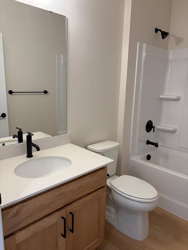 8167 Haywood DR, Lino Lakes, MN 55014