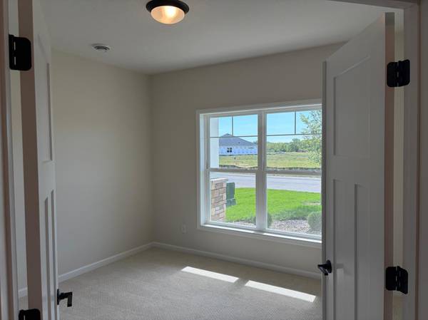 8167 Haywood DR, Lino Lakes, MN 55014