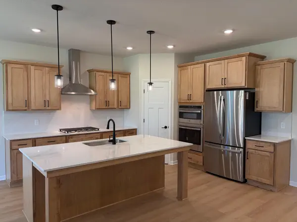 8167 Haywood DR, Lino Lakes, MN 55014