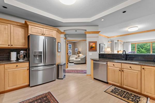 11460 Fairfield RD W #103, Minnetonka, MN 55305