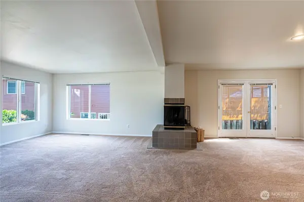 433 W Webster AVE, Chelan, WA 98816