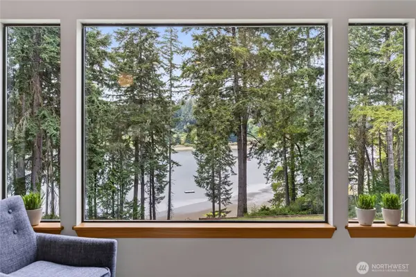 16409 Hoff RD NW, Lakebay, WA 98349
