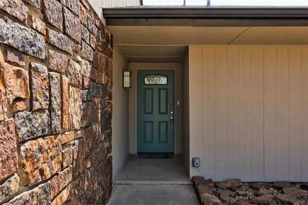 10012 S Fairview DR, Oklahoma City, OK 73159