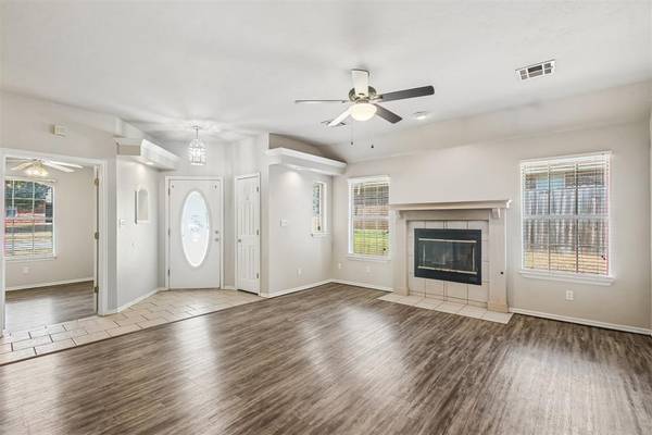 620 NW 21st ST, Moore, OK 73160