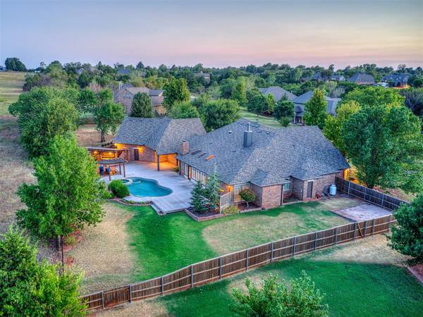 3301 Santa Rosa CT, Norman, OK 73071