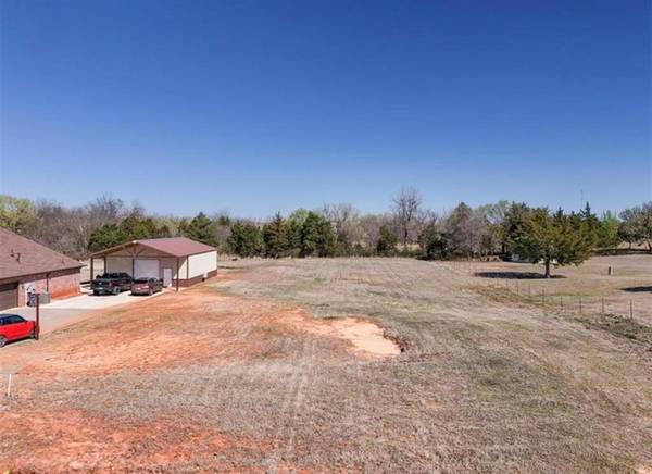 70 Kristin CT, Shawnee, OK 74804