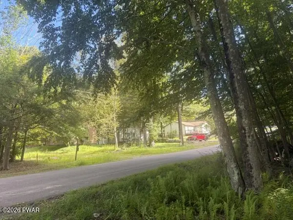 25 Windemere CT, Lake Ariel, PA 18436