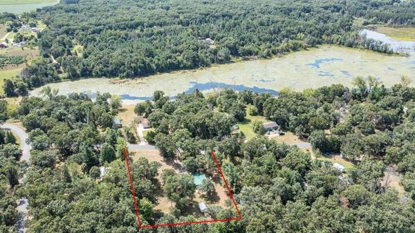 9078 BOELTER LAKE DR, Almond, WI 54909-9732