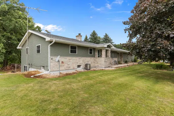 N6004 COUNTY ROAD UU, Fond Du Lac, WI 54937