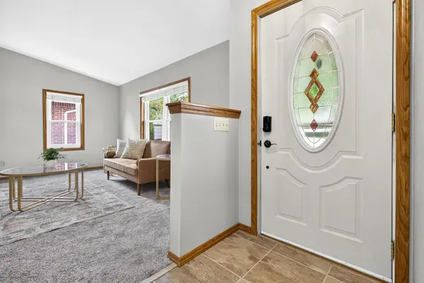 1378 INVERNESS LN, Neenah, WI 54956