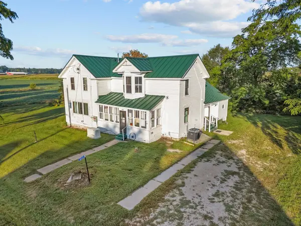 8553 WOLF RIVER RD, Fremont, WI 54940