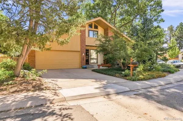 2893 S Oakland CIR, Aurora, CO 80014