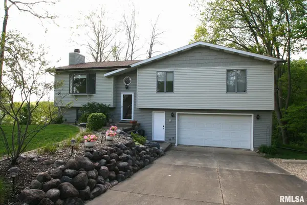 32 ROXBURY RD, Mackinaw, IL 61755