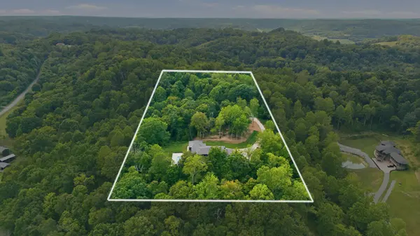 1782 Spring Water Ln, Thompsons Station, TN 37179