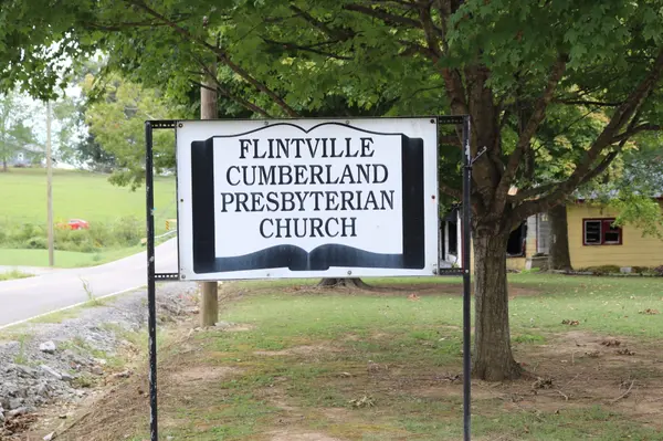 9 Flintville School Rd, Flintville, TN 37335