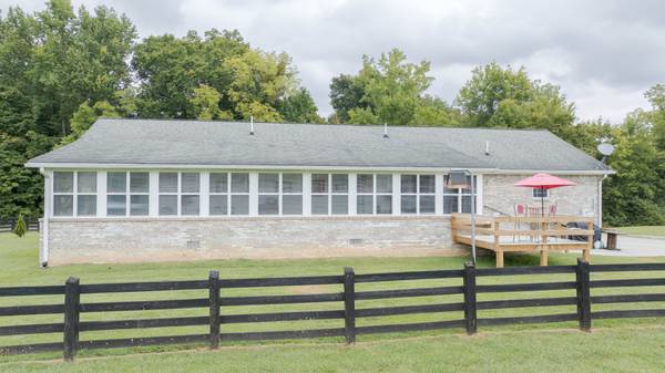 493 Sandtown Rd, Spring City, TN 37381