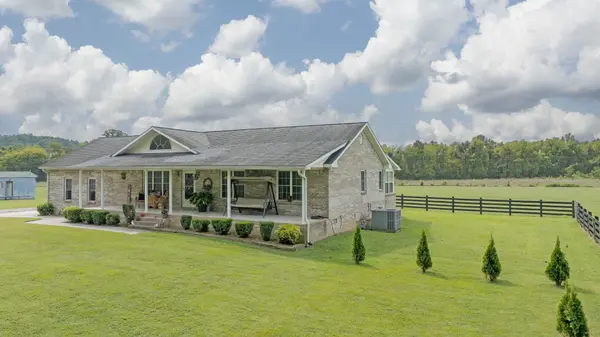 493 Sandtown Rd, Spring City, TN 37381