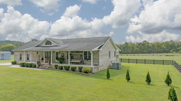 493 Sandtown Rd, Spring City, TN 37381