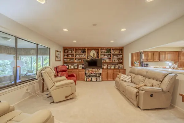 305 SALT LN, Savannah, TN 38372