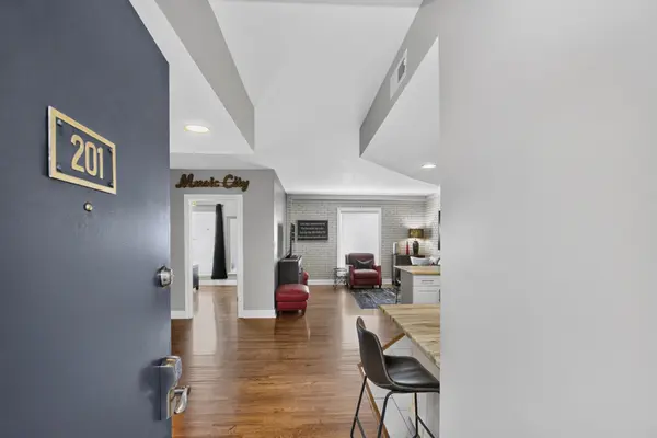 11 Music Sq #E #201, Nashville, TN 37203