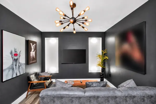 11 Music Sq #E #202, Nashville, TN 37203
