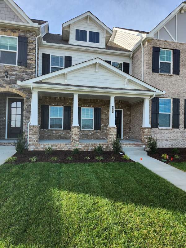 728 Hahn Ct, Lebanon, TN 37087