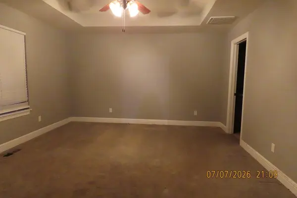 4428 W Cloverleaf TER, Battlefield, MO 65619