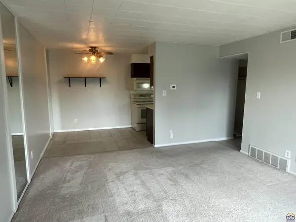 2318 SW Briarwood  PLZ #305 D, Topeka, KS 66611