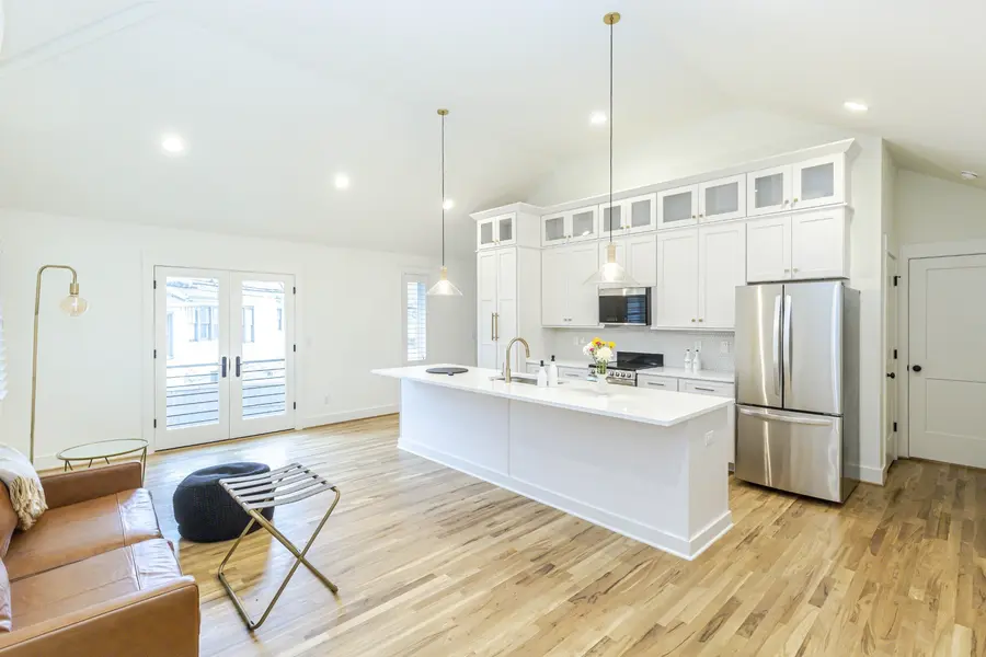 2213B Belmont Blvd, Nashville, TN 37212