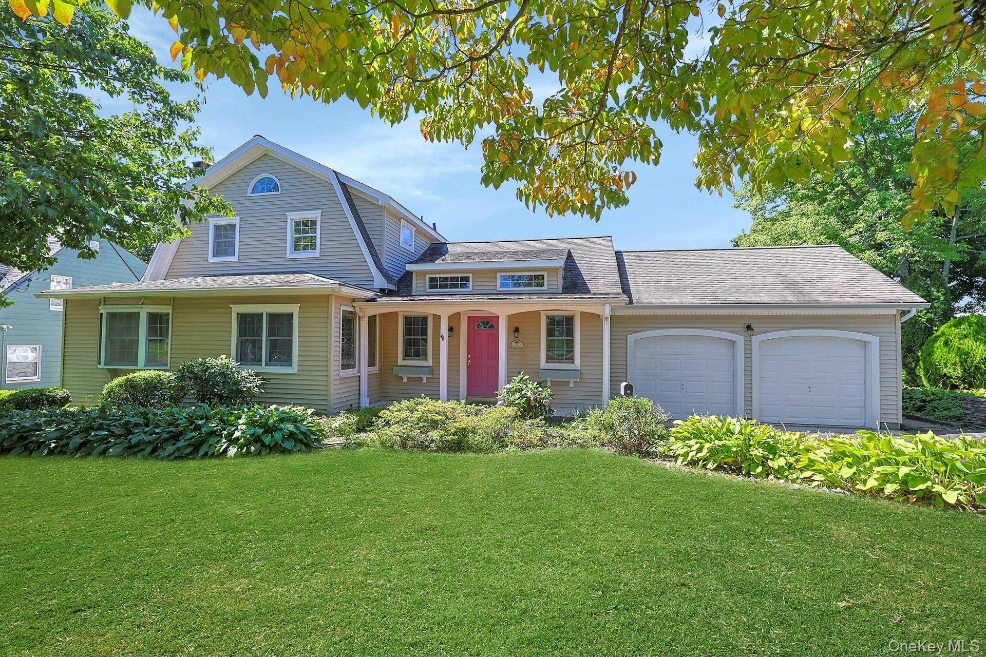 19 Wall AVE, Valhalla, NY 10595