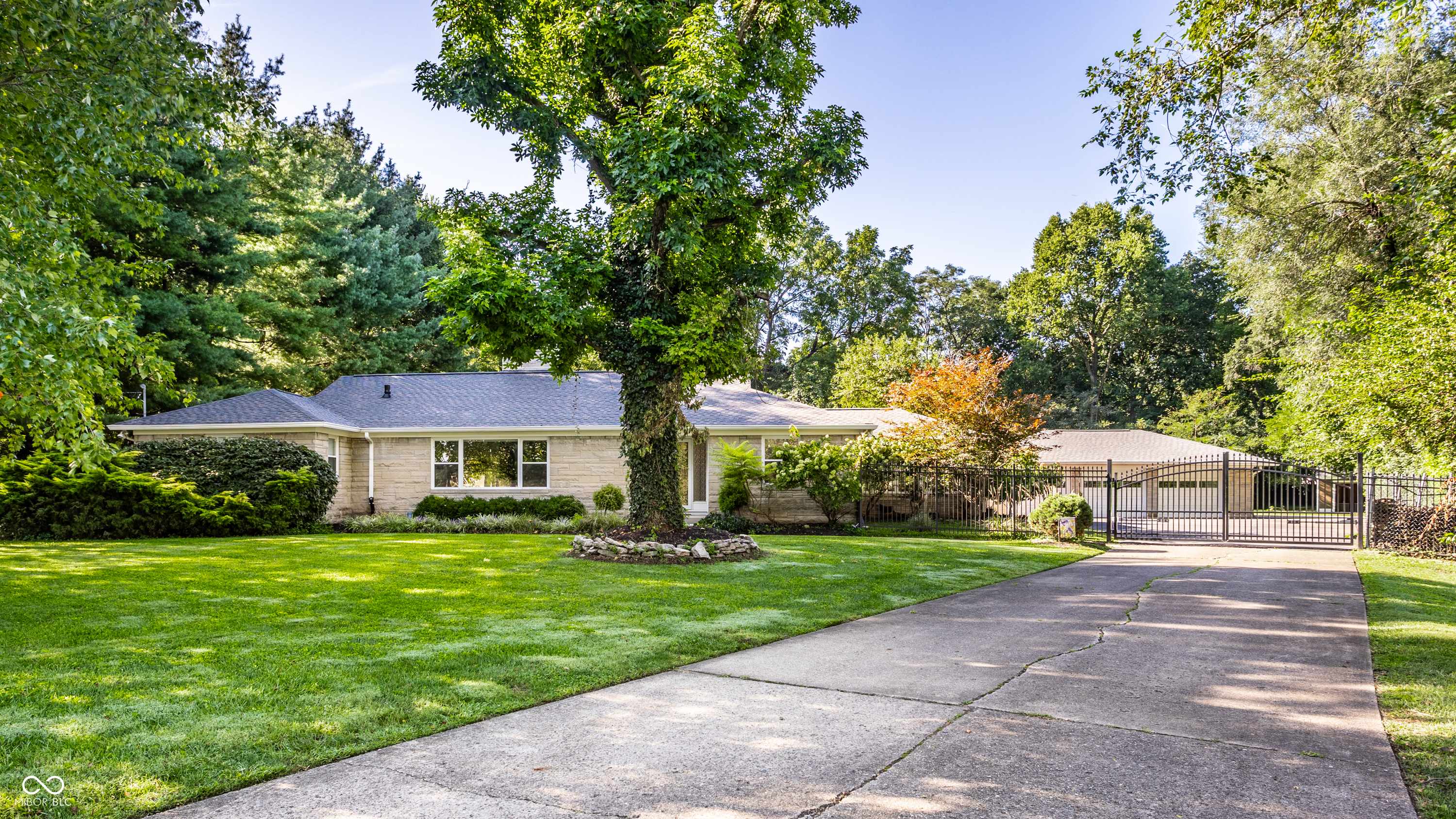 3815 E 56th ST, Indianapolis, IN 46220
