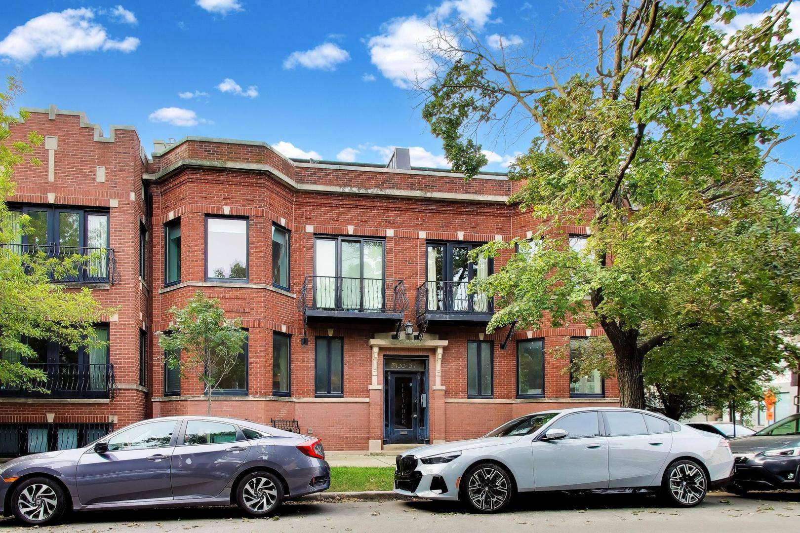 1457 W Fletcher ST #1, Chicago, IL 60657