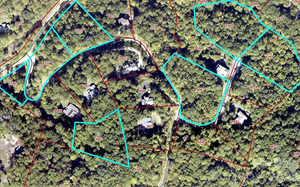 7 Falcon Crest DR, Fairview, NC 28730