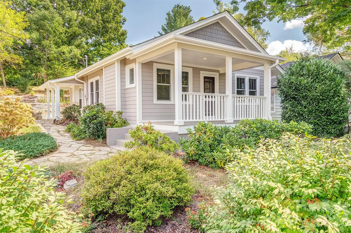 11 Temple AVE, Asheville, NC 28804