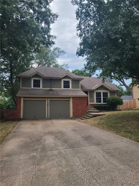 16503 W 142nd CIR, Olathe, KS 66062
