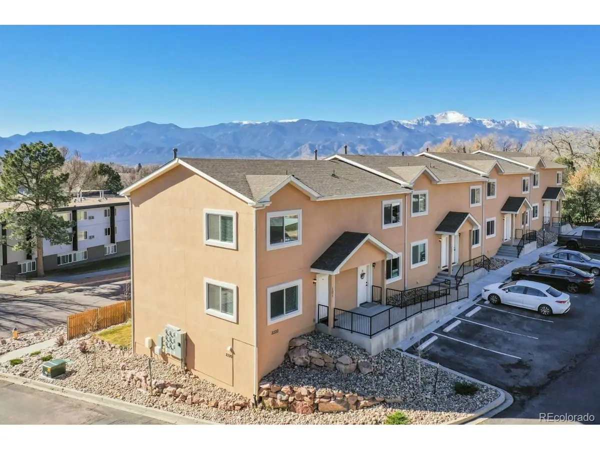 2220 E La Salle #107, Colorado Springs, CO 80909