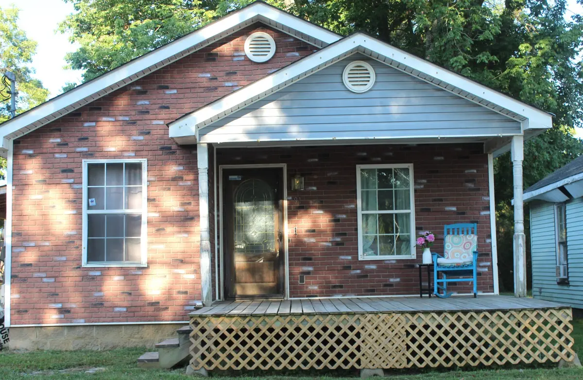 91 Holly St, Jackson, TN 38301