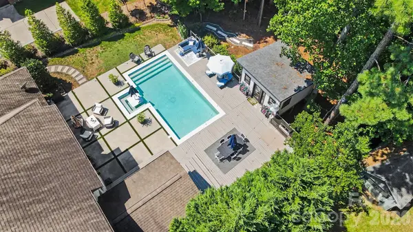 15304 Wyndham Oaks DR, Charlotte, NC 28277