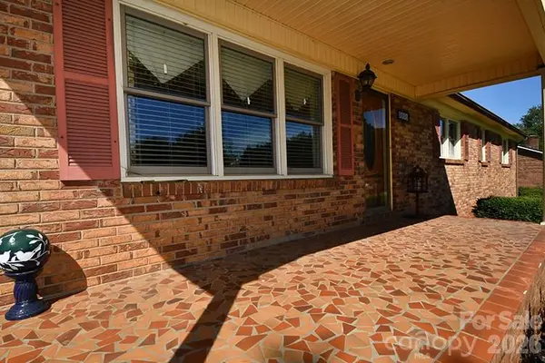 2525 Teague ST, Lincolnton, NC 28092