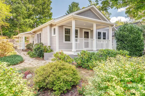 11 Temple AVE, Asheville, NC 28804